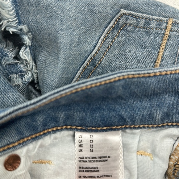 American Eagle Shortie Jean Shorts womens size 12 - Picture 3 of 4